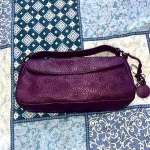 NWT. Oscar de la renta eggplantt color leather shoulder bag
